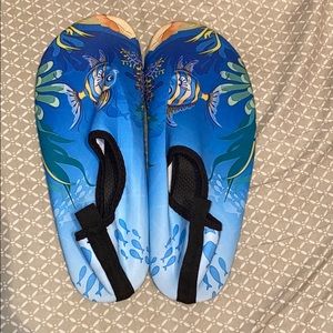 Water shoes